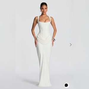 Elegant White Corset Maxi Dress